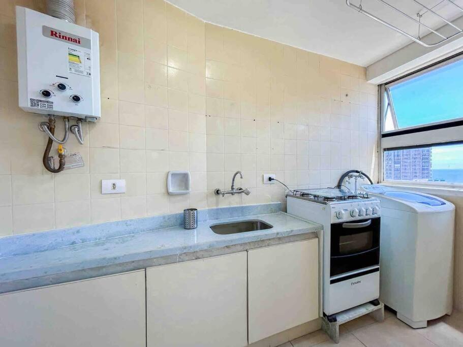 With Sea View, Sunset, Pool & Gym In Leblon - *
