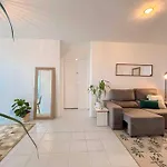 Apartment With Sea View, Sunset, Pool & Gym In Leblon - Rio De Janeiro