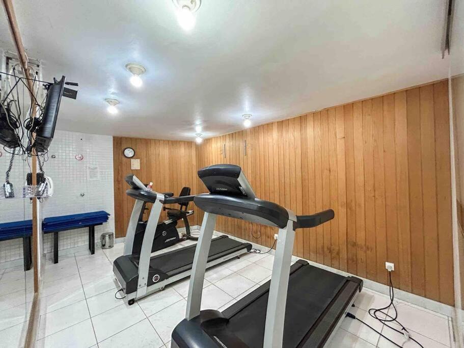 With Sea View, Sunset, Pool & Gym In Leblon - Apartamento