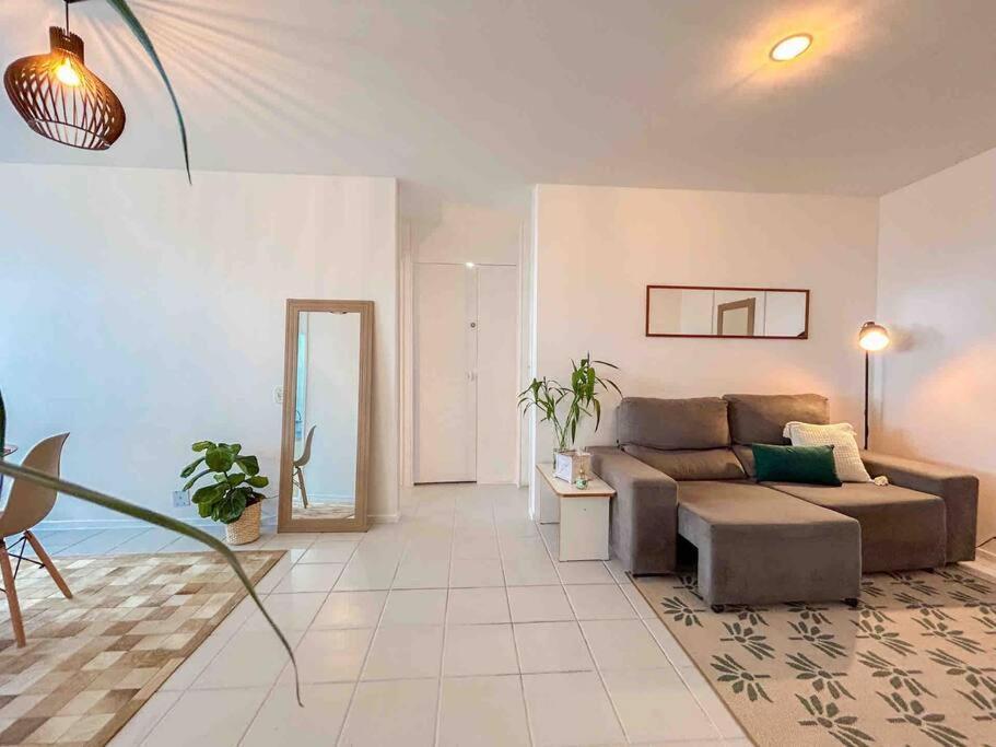 With Sea View, Sunset, Pool & Gym In Leblon - Apartamento *