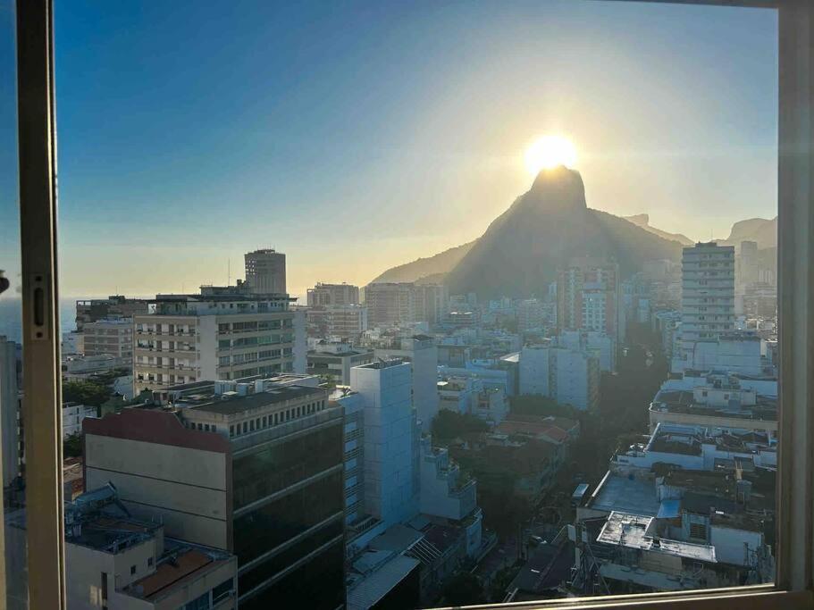 With Sea View, Sunset, Pool & Gym In Leblon - Rio de Janeiro